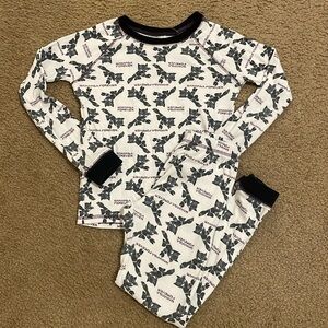 Boy’s Black Panther pajamas